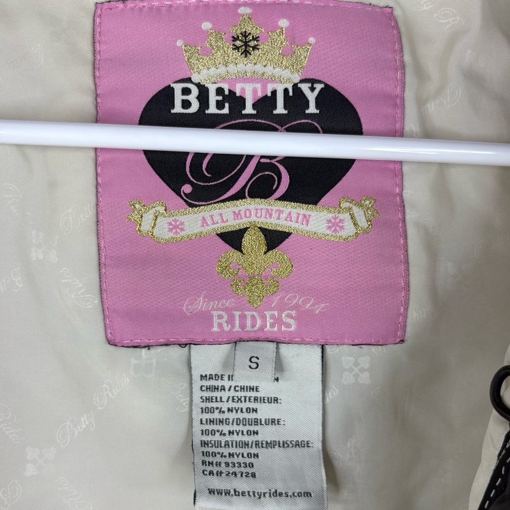 Betty Rides Cold Weather Performance Vest - Picture 12 of 14